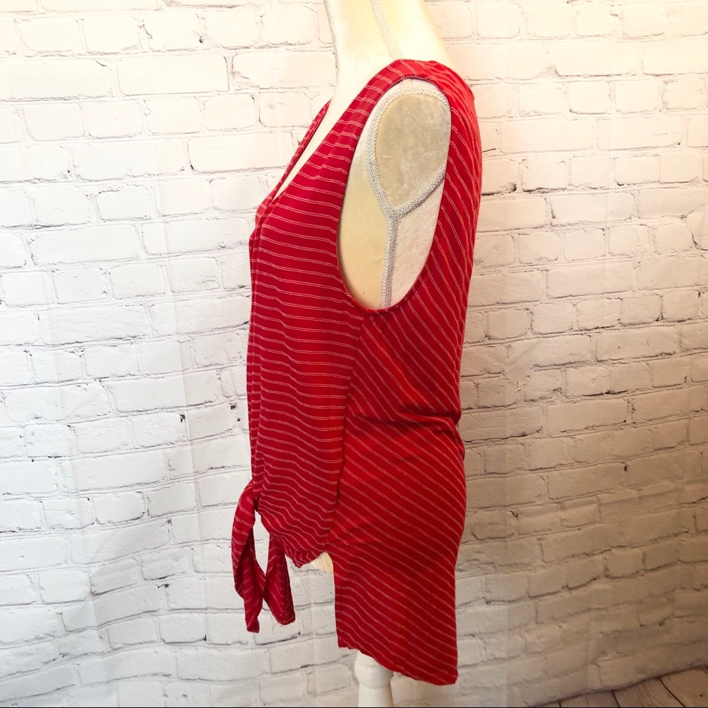 t.la | Anthro red tie-front button up tank top - Picture 8 of 11